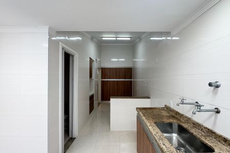 Casa à venda com 104m², 3 quartos e 2 vagas Casa à venda com 104m², 3 quartos e 2 vagasCozinha