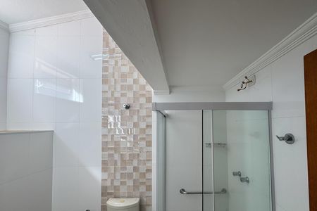 Casa à venda com 104m², 3 quartos e 2 vagas Casa à venda com 104m², 3 quartos e 2 vagasBanheiro Social