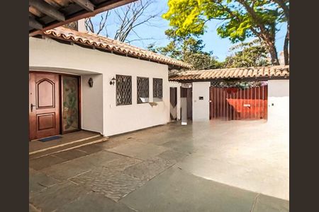 Casa à venda com 4 quartos, 513m² em Jardim dos Estados, São Paulo