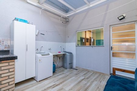 Casa à venda com 115m², 3 quartos e 2 vagas Casa à venda com 115m², 3 quartos e 2 vagasÁrea de Serviço