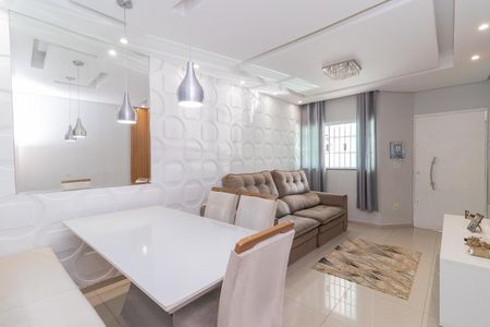 Sala de casa à venda com 3 quartos, 115m² em Vila Paranagua, São Paulo