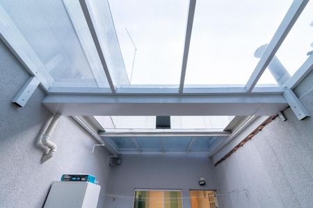 Casa à venda com 115m², 3 quartos e 2 vagas Casa à venda com 115m², 3 quartos e 2 vagasTeto Retrátil