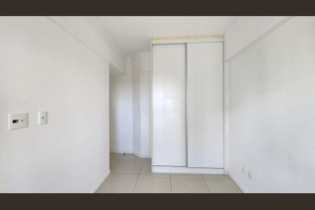 Quarto 2 de apartamento para alugar com 2 quartos, 55m² em Luiz Anselmo, Salvador