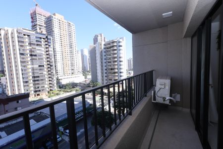 Sacada de kitnet/studio para alugar com 1 quarto, 56m² em Setor Bueno, Goiânia