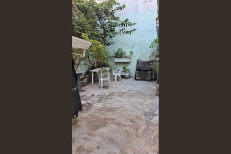 Casa para alugar com 70m², 2 quartos e sem vagaÁrea externa