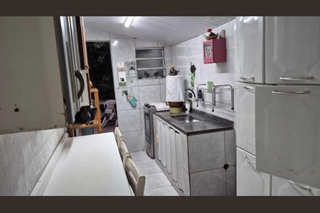 Cozinha de casa para alugar com 2 quartos, 70m² em Jardim Oriental, São Paulo