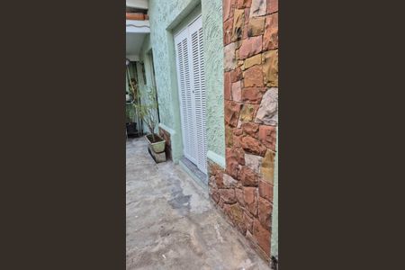 Casa para alugar com 70m², 2 quartos e sem vagaÁrea externa