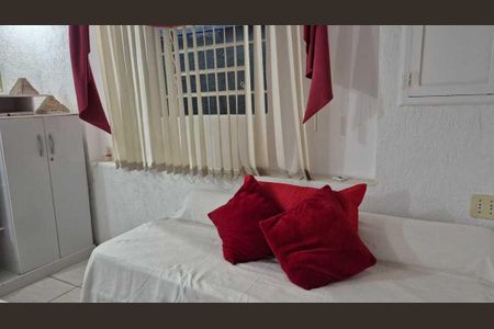 Casa para alugar com 70m², 2 quartos e sem vagaQuarto