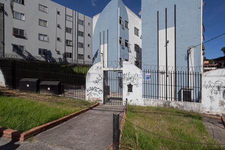 Apartamento para alugar com 50m², 2 quartos e 1 vaga Apartamento para alugar com 50m², 2 quartos e 1 vagaFachada