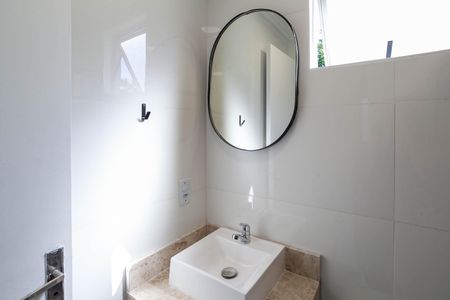 Apartamento para alugar com 50m², 2 quartos e 1 vaga Apartamento para alugar com 50m², 2 quartos e 1 vagaBanheiro social
