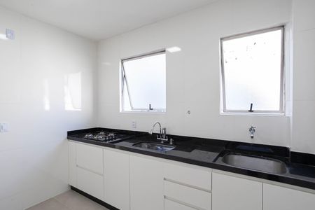 Apartamento para alugar com 50m², 2 quartos e 1 vaga Apartamento para alugar com 50m², 2 quartos e 1 vagaCozinha e Área de Serviço
