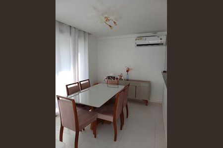 Casa à venda com 180m², 3 quartos e 1 vaga