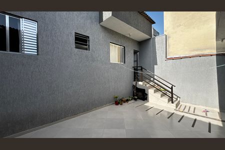 Quintal de casa à venda com 3 quartos, 320m² em Parque Oratório, Santo André