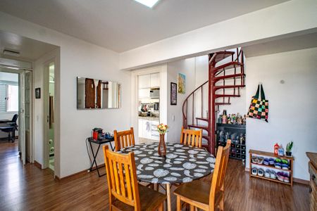 Apartamento à venda com 150m², 3 quartos e 2 vagas Apartamento à venda com 150m², 3 quartos e 2 vagasSala