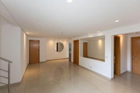 Apartamento à venda com 250m², 3 quartos e 4 vagasSala 2