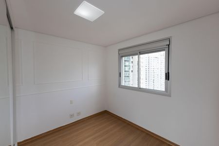 Apartamento à venda com 250m², 3 quartos e 4 vagasQuarto 2