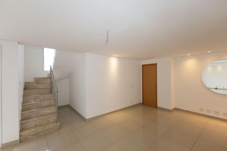 Apartamento à venda com 250m², 3 quartos e 4 vagasSala 2