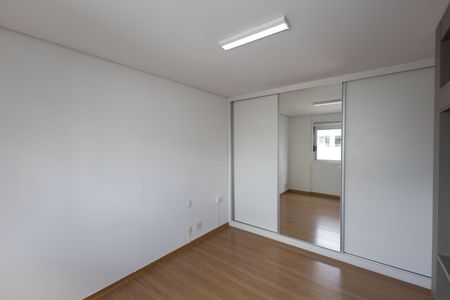 Apartamento à venda com 250m², 3 quartos e 4 vagasSuíte 1