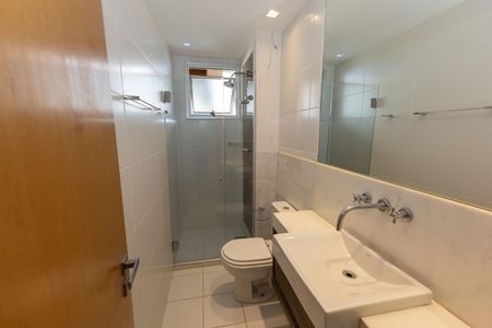 Apartamento à venda com 250m², 3 quartos e 4 vagasBanheiro 2