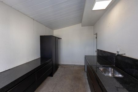 Apartamento à venda com 250m², 3 quartos e 4 vagasÁrea de Serviço 2