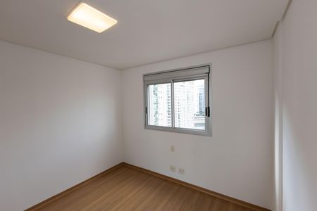 Apartamento à venda com 250m², 3 quartos e 4 vagasQuarto 1