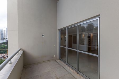 Apartamento à venda com 250m², 3 quartos e 4 vagasVaranda da Sala 1