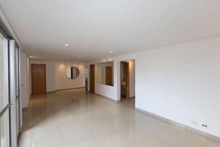 Apartamento à venda com 250m², 3 quartos e 4 vagasSala 1