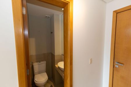 Apartamento à venda com 250m², 3 quartos e 4 vagasLavabo da Sala 2