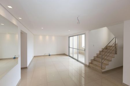 Apartamento à venda com 250m², 3 quartos e 4 vagasSala 1