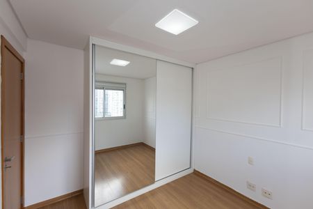 Apartamento à venda com 250m², 3 quartos e 4 vagasQuarto 2