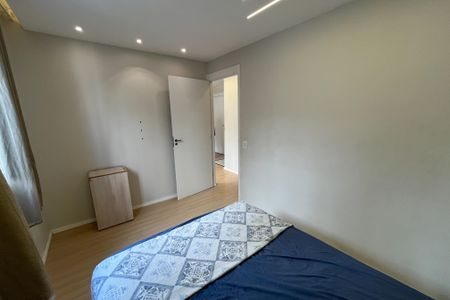 Quarto 1 de apartamento para alugar com 2 quartos, 41m² em Brás de Pina, Rio de Janeiro