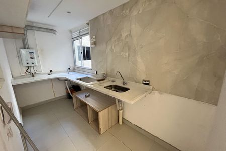 Apartamento para alugar com 41m², 2 quartos e sem vaga Apartamento para alugar com 41m², 2 quartos e sem vagaCozinha e Área de Serviço