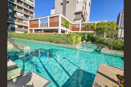 Apartamento à venda com 25m², 1 quarto e sem vaga Apartamento à venda com 25m², 1 quarto e sem vagaÁrea comum - Piscina