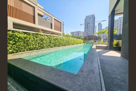 Apartamento à venda com 25m², 1 quarto e sem vaga Apartamento à venda com 25m², 1 quarto e sem vagaÁrea comum - Piscina