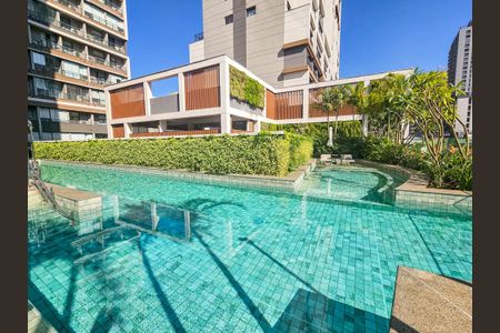 Apartamento à venda com 25m², 1 quarto e sem vaga Apartamento à venda com 25m², 1 quarto e sem vagaÁrea comum - Piscina