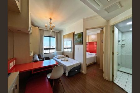 Sala  de kitnet/studio para alugar com 1 quarto, 29m² em Pinheiros, São Paulo