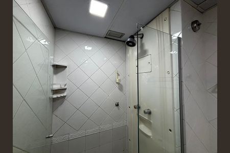 Banheiro  de kitnet/studio para alugar com 1 quarto, 29m² em Pinheiros, São Paulo