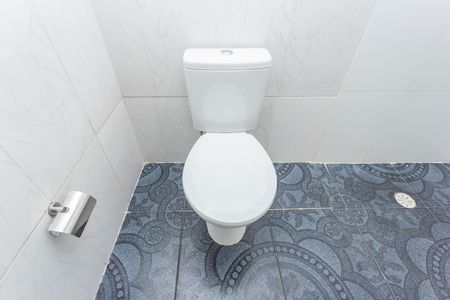 Casa à venda com 345m², 5 quartos e 2 vagasCasa 2 - Banheiro da suíte