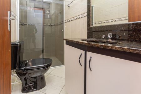 Casa à venda com 345m², 5 quartos e 2 vagasBanheiro social