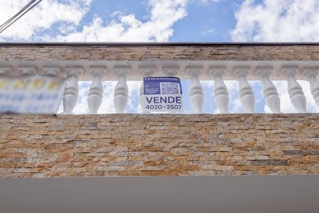 Casa à venda com 345m², 5 quartos e 2 vagasPlaca QuintoAndar