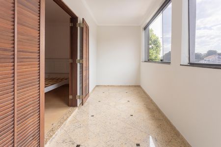 Casa à venda com 345m², 5 quartos e 2 vagasVaranda do Quarto 4