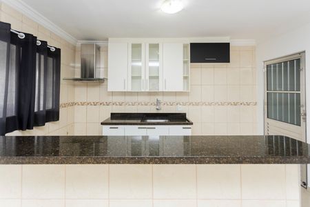 Casa à venda com 345m², 5 quartos e 2 vagasCozinha