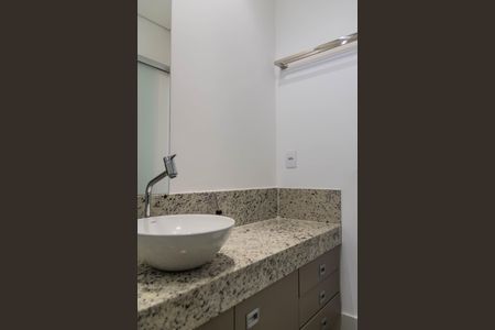 Banheiro da Suíte de apartamento para alugar com 1 quarto, 35m² em Estoril, Belo Horizonte
