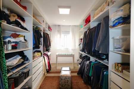 Apartamento à venda com 122m², 3 quartos e 2 vagasCloset da Suíte 2