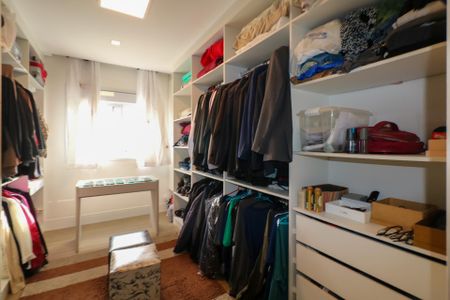 Apartamento à venda com 122m², 3 quartos e 2 vagasCloset da Suíte 2