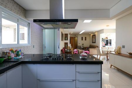 Apartamento à venda com 122m², 3 quartos e 2 vagasCozinha