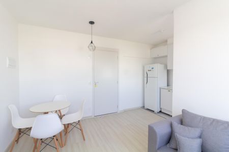 Apartamento para alugar com 38m², 2 quartos e sem vaga Apartamento para alugar com 38m², 2 quartos e sem vagaSala