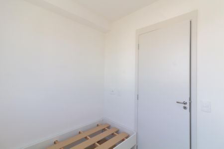 Quarto 2 de apartamento para alugar com 2 quartos, 38m² em Vila Campanela, São Paulo