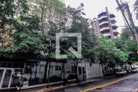 Apartamento à venda com 77m², 2 quartos e 2 vagas Apartamento à venda com 77m², 2 quartos e 2 vagasFachada