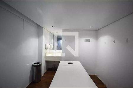 Apartamento à venda com 77m², 2 quartos e 2 vagas Apartamento à venda com 77m², 2 quartos e 2 vagasSpa
